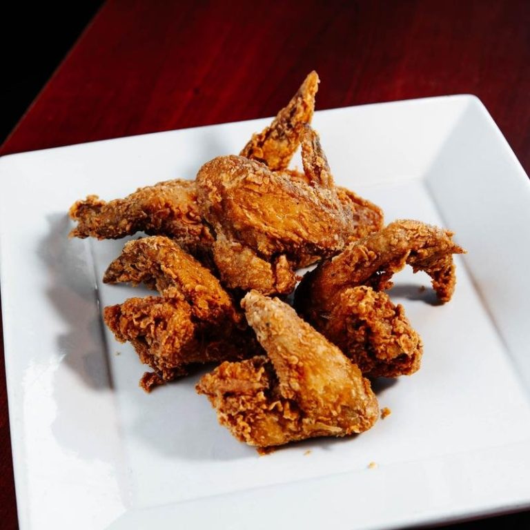 Daddy Vic’s Southern & Soul Food in Louisville, KY