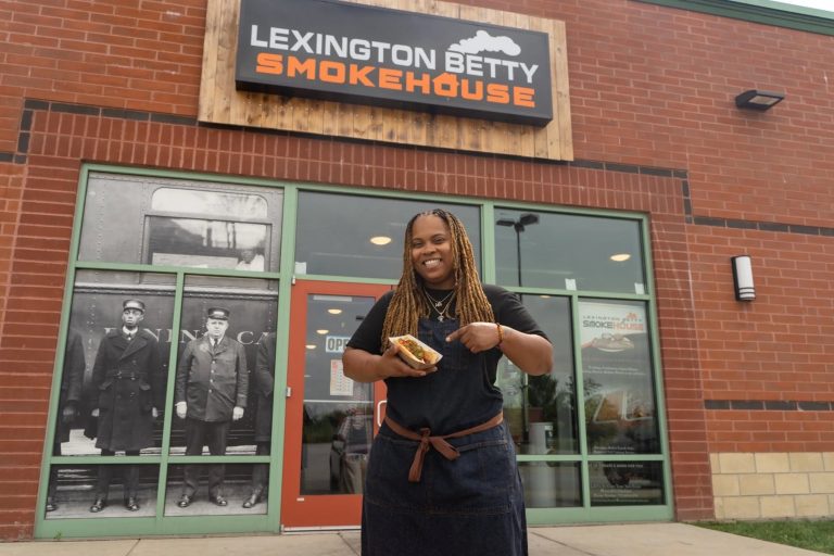Lexington Betty Smokehouse in Chicago, IL