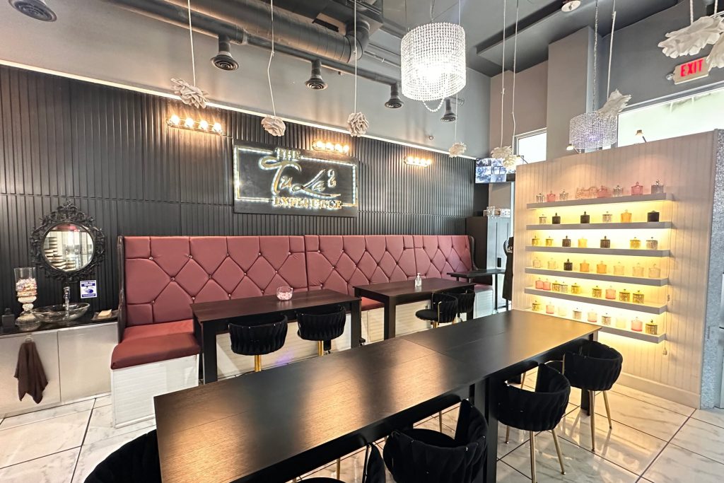 Tu La 2 Nail Salon & Company
