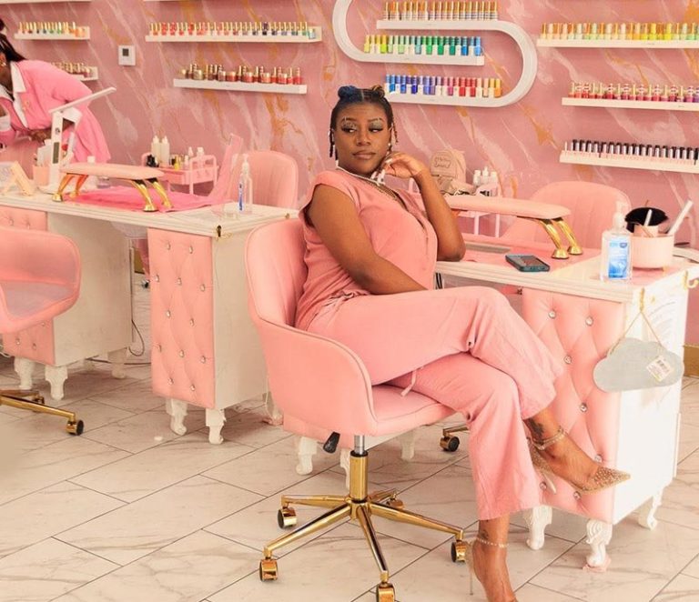 Rich Cheap Chick Nail Salon in Southaven, MS