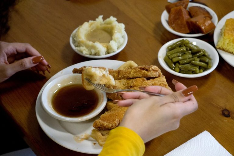 Shut Em Down Authentic Southern Restaurant in Jacksonville, FL